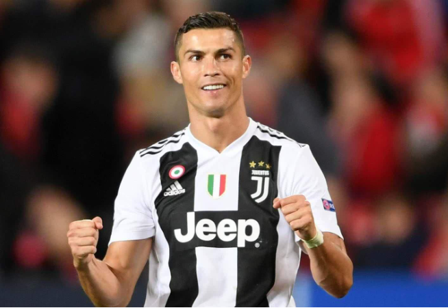 初生牛犊！费尔斯首节5中4怒砍10分4篮板3助攻（强势开局！费尔斯首节5投4中拿下10分4篮板3助攻）