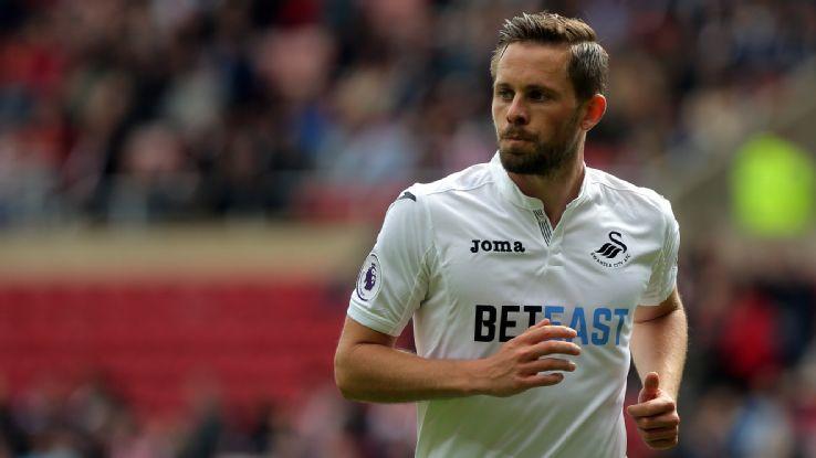 罗马诺：那不勒斯风暴已过，孔蒂如期归队准备让球队重回正轨（罗马诺：那不勒斯风波平息 孔蒂按计划归队力助球队重回正轨）