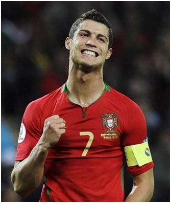 斯帕莱蒂：迪格雷戈里奥是一门；库普踢中卫就是为了参与进攻（斯帕莱蒂：迪格雷戈里奥是门将；让库普踢中卫是为了更好地参与进攻）