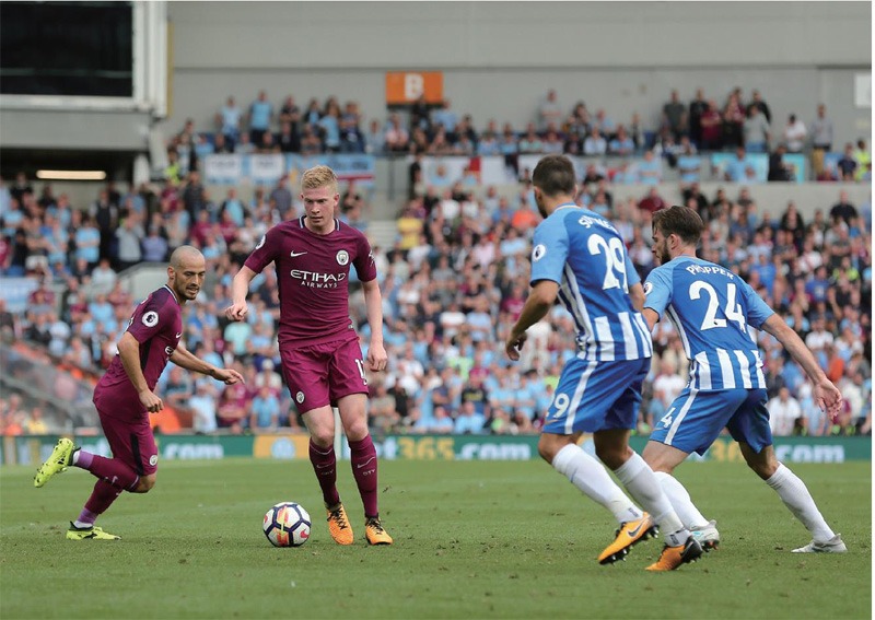 半场：科莫1-0萨索洛，杜维卡斯破门，尼科-帕斯倒钩射门被扑（半场战报：科莫1-0领先萨索洛，杜维卡斯建功，尼科-帕斯倒钩被扑出）