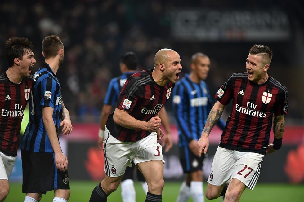 球队外线火力强到爆表（球队外线三分如雨，火力全开）