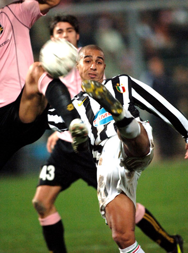 克莱：22年灰熊就差点废了我的队友，别这么脏了行么（克莱怒斥灰熊：22年险些让我的队友报销，能别再这么脏吗）