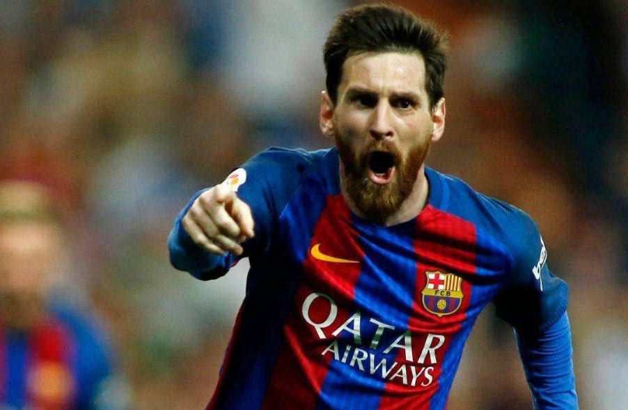 半场：柏林联1-1拜仁，诺伊尔“下蛋”送礼，迪亚斯0度角破门（半场战报：柏林联1-1拜仁，诺伊尔失误送礼，迪亚斯零角度破门）