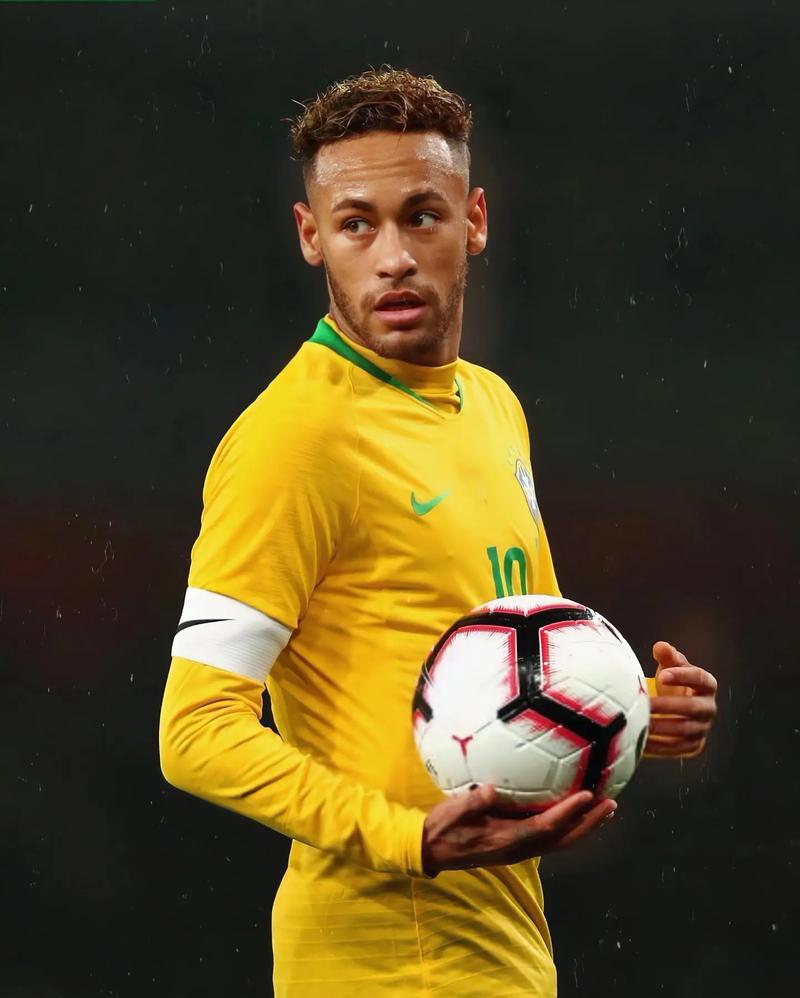 库拉索主帅：加图索一直为失败找借口，我想在世界杯踢意大利（库拉索主帅：加图索总为输球找借口，盼世界杯碰上意大利）