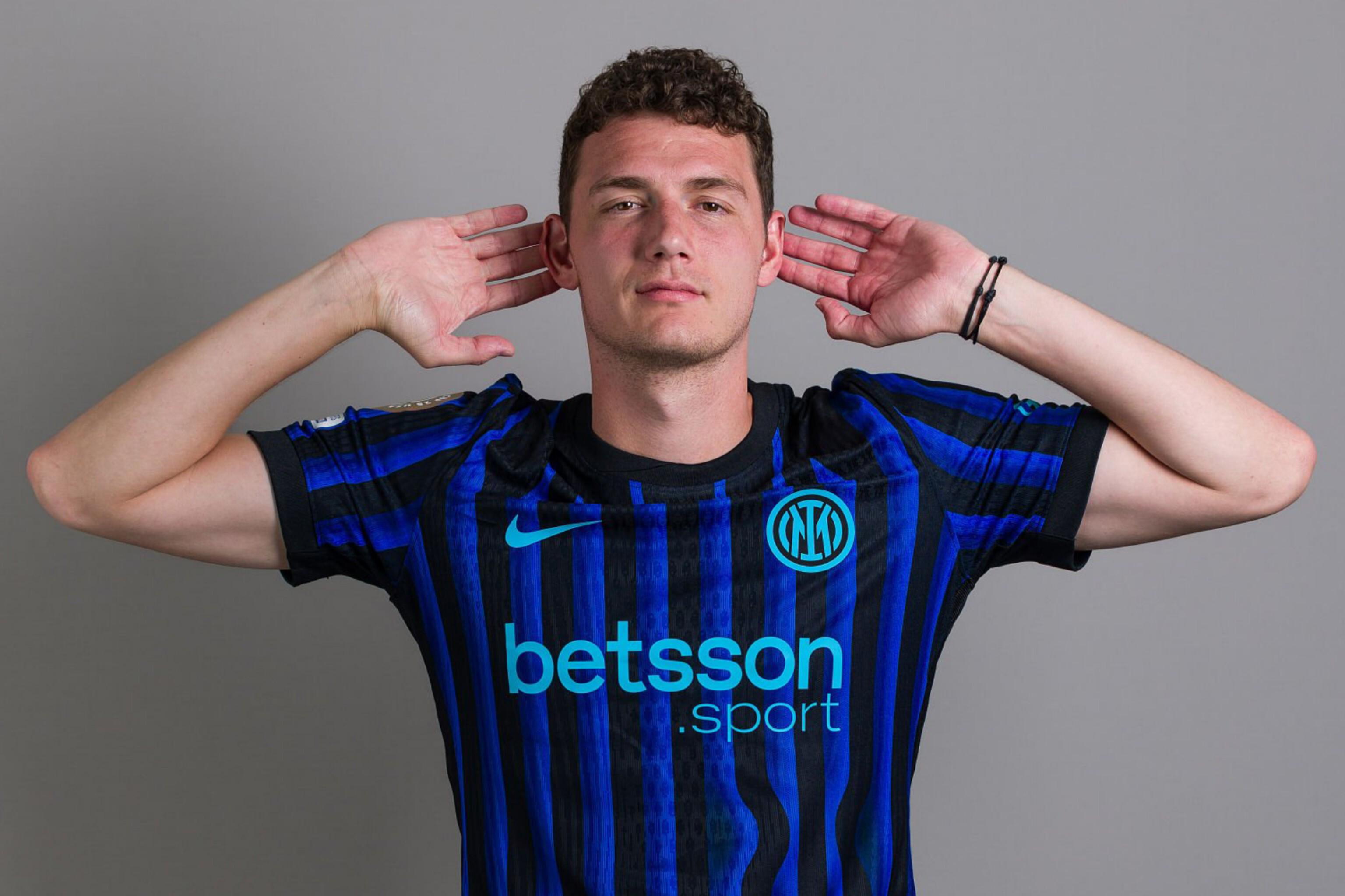 斯帕莱蒂：孔蒂是顶级教练，我们会全力以赴去应对那不勒斯（斯帕莱蒂盛赞孔蒂为顶级主帅：我们将全力迎战那不勒斯）