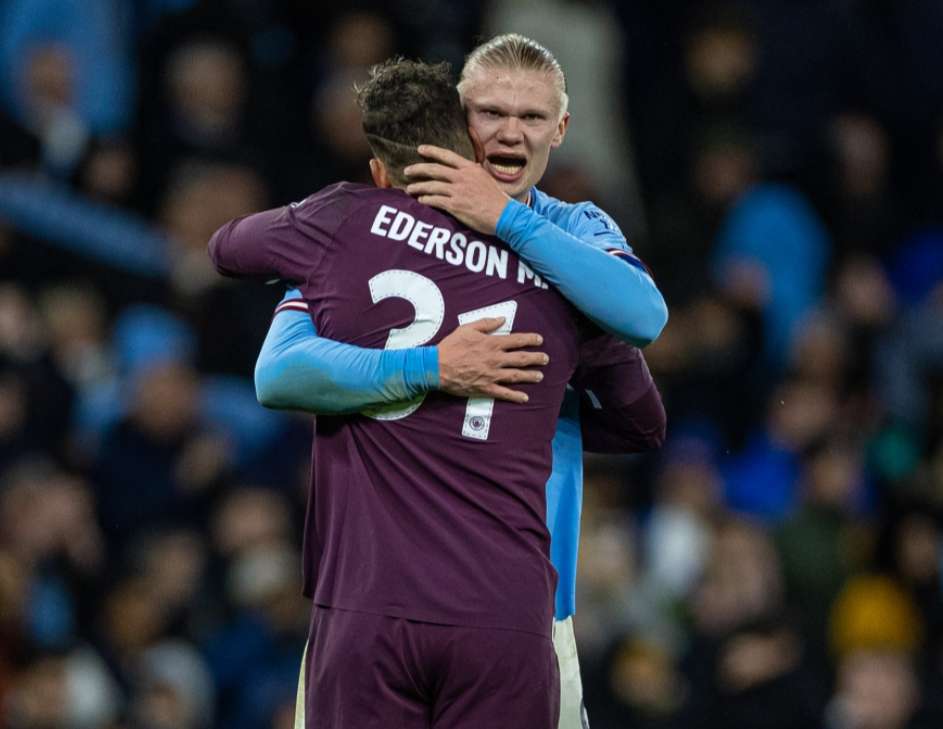 全家福宣，U16国少小将万项加盟塞尔超贝尔格莱德红星俱乐部（全家福官宣！U16国少小将万项加盟塞尔超贝尔格莱德红星）