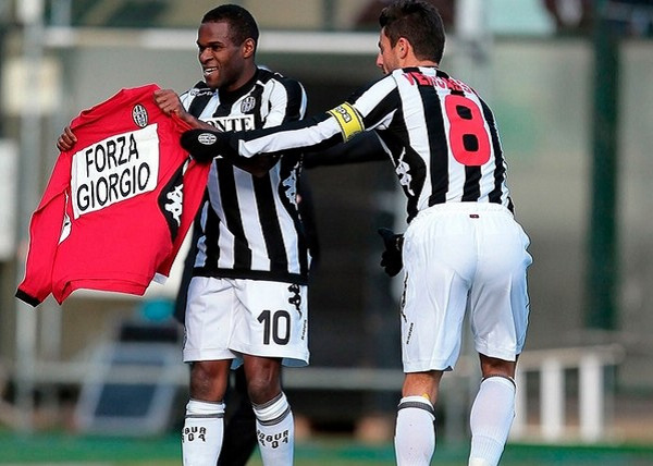 罗马诺：迪乌夫的最终转会费为2500万欧元，并已确保全额支付（罗马诺：迪乌夫转会费定为2500万欧元，全额支付已获保障）